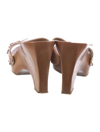 Stuart Weitzman Patent Leather Bow Accents Slides