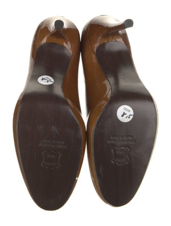 Stuart Weitzman Patent Leather Leather Trim Embellishment Pumps