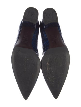 Stuart Weitzman Embossed Leather Pumps