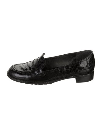Stuart Weitzman Embossed Leather Loafers