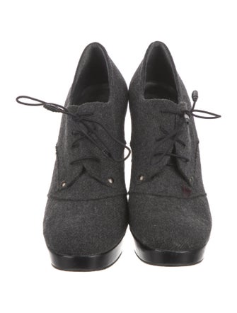 Stuart Weitzman Wool Pumps