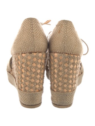 Stuart Weitzman Raffia Pumps
