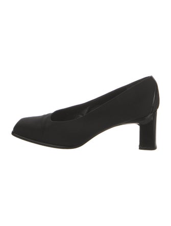 Stuart Weitzman Pumps
