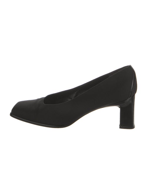 Stuart Weitzman Pumps