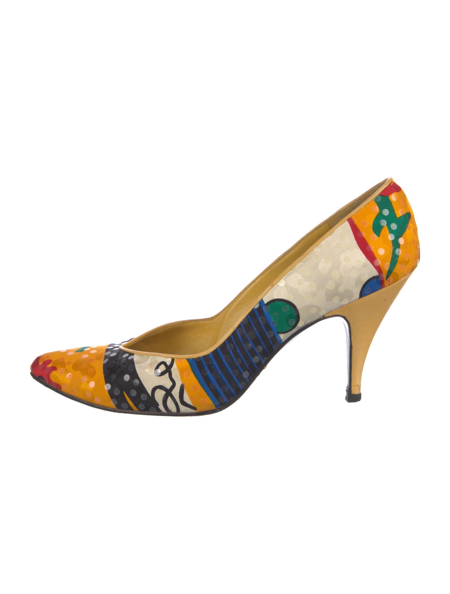 Stuart Weitzman Vintage Printed Pumps