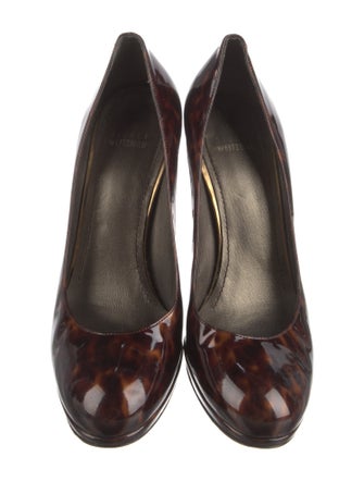 Stuart Weitzman Patent Leather Printed Pumps