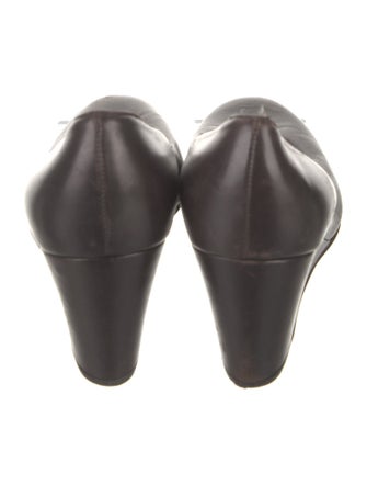 Stuart Weitzman Leather Pumps