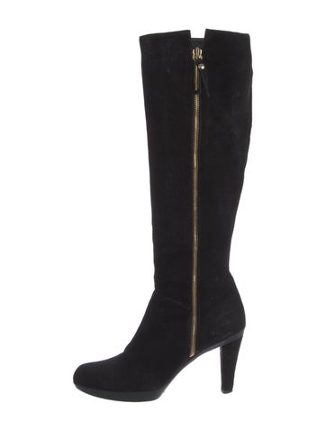 Pre-owned Stuart Weitzman Suede Boots In Black