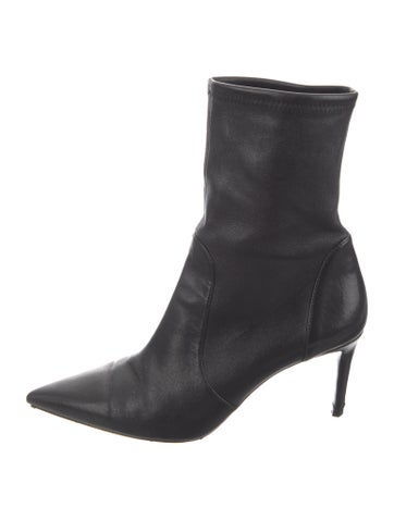 Pre-owned Stuart Weitzman Leather Boots In Black