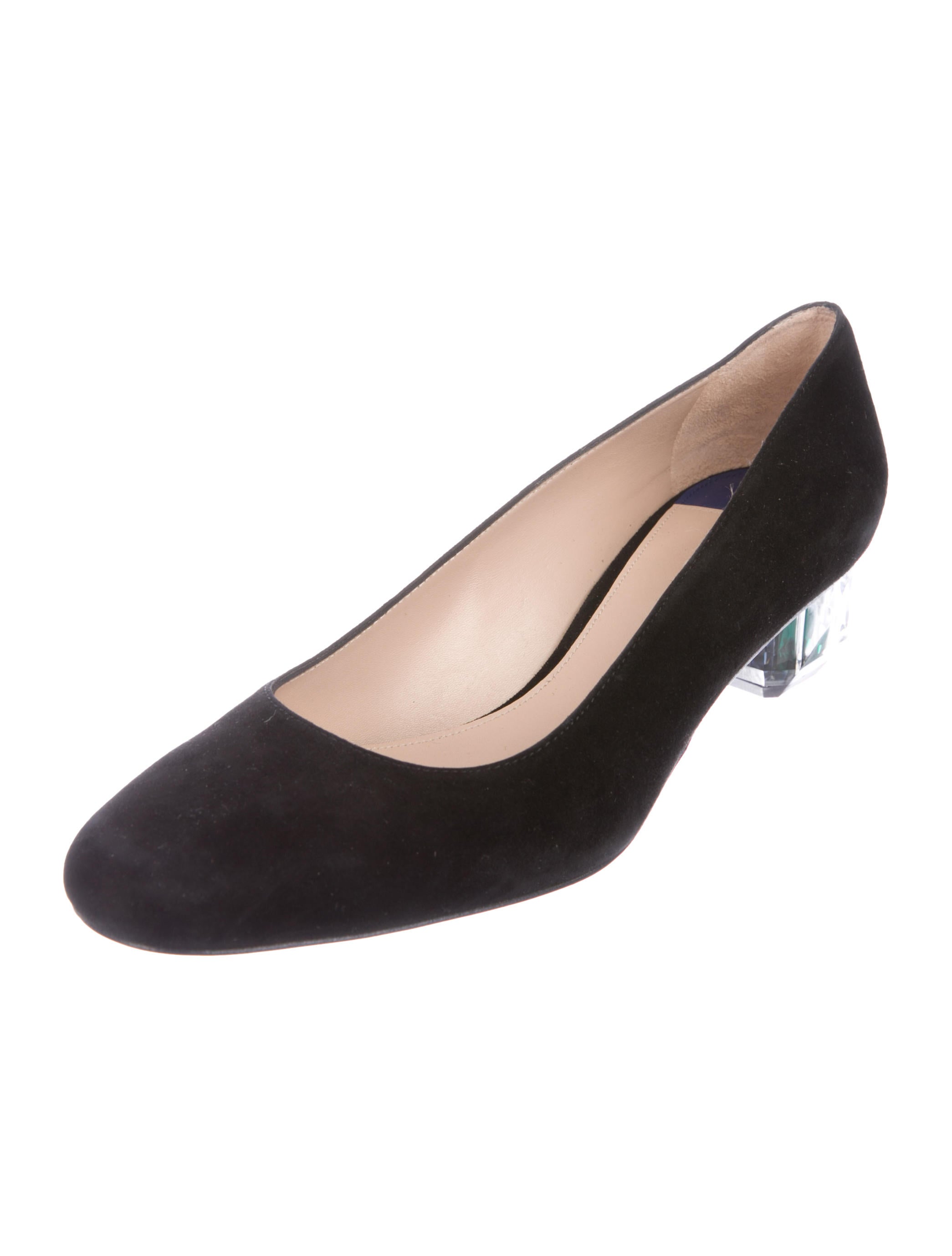 stuart weitzman comet pump