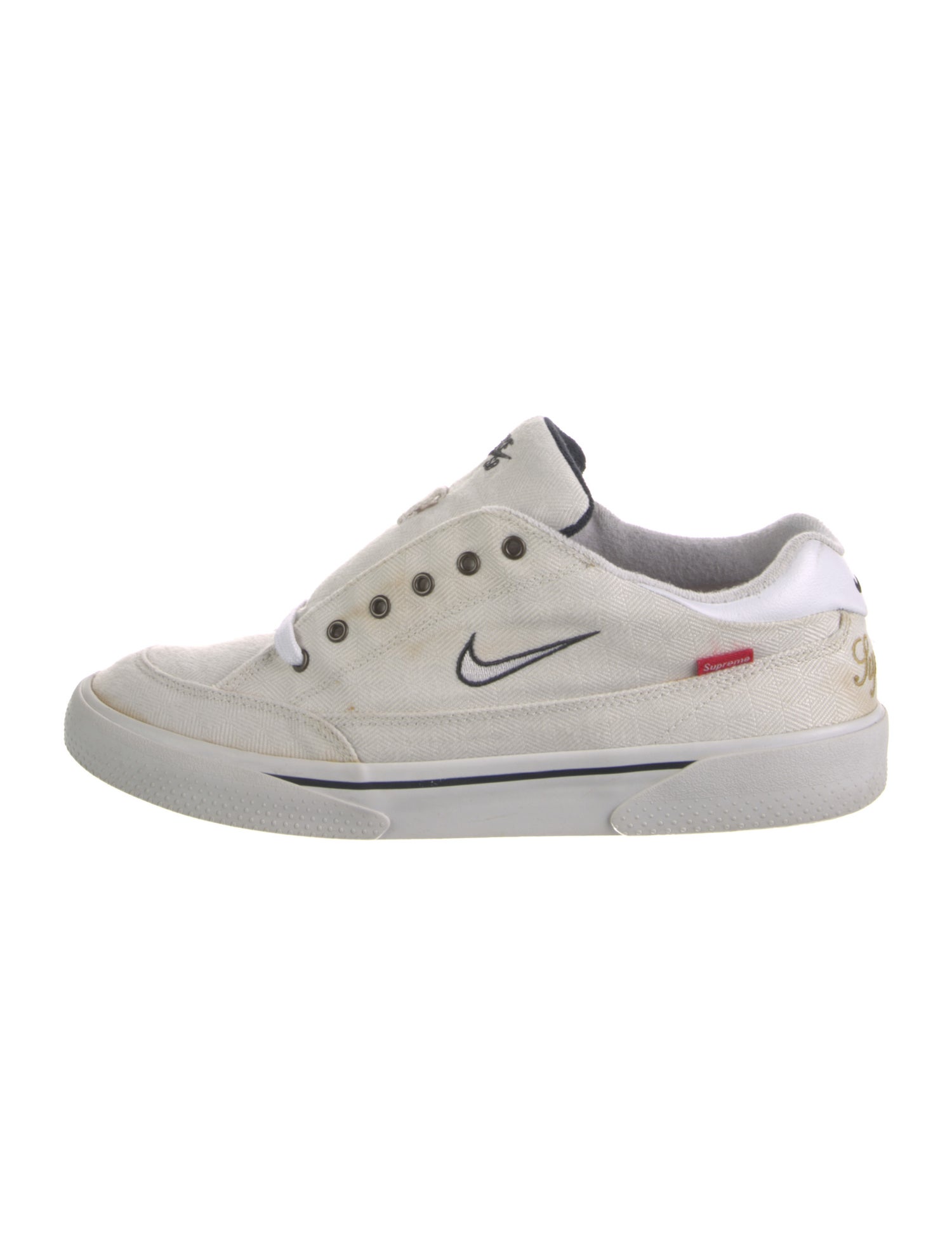 Supreme x Nike SB GTS 'White' Sneakers