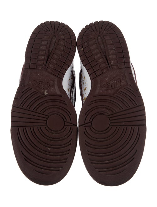 Supreme x Nike SB Dunk Low 'Stars Barkroot Brown' (2021) Sneakers