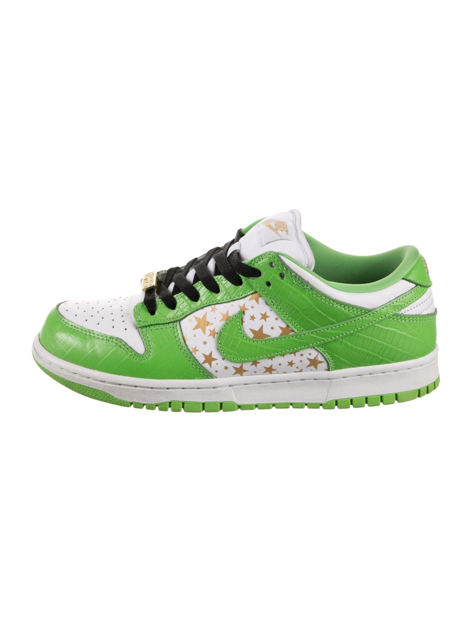 Supreme x Nike SB Dunk Low Stars Mean Green (2021) Sneakers