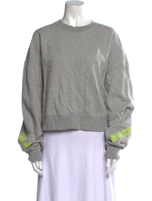 CMMN SWDN Crew Neck Long Sleeve Sweatshirt