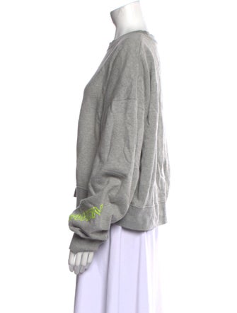 CMMN SWDN Crew Neck Long Sleeve Sweatshirt