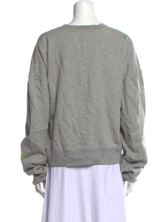 CMMN SWDN Crew Neck Long Sleeve Sweatshirt