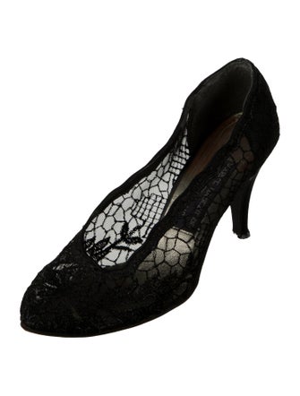 Stuart Weitzman x Gigi Hadid Lace Lace Trim Embellishment Pumps