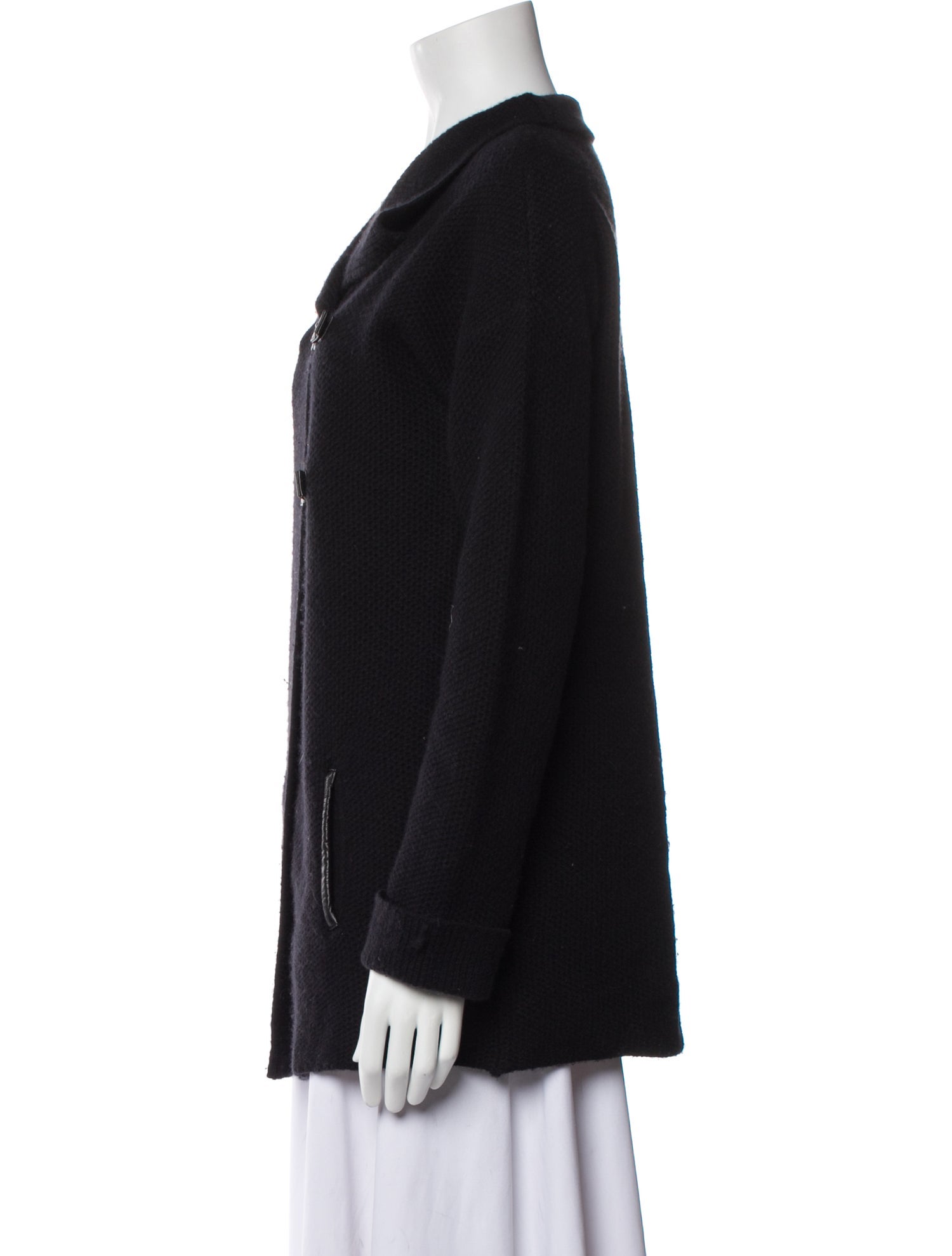 360 SWEATER Wool V-Neck Sweater