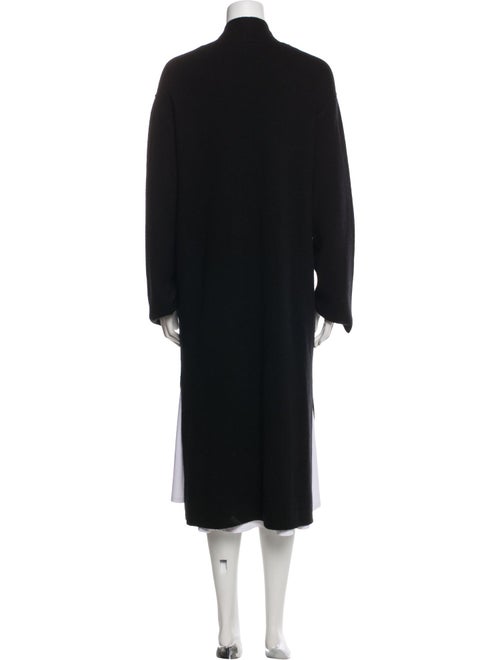 Sminfinity V-Neck Sweater