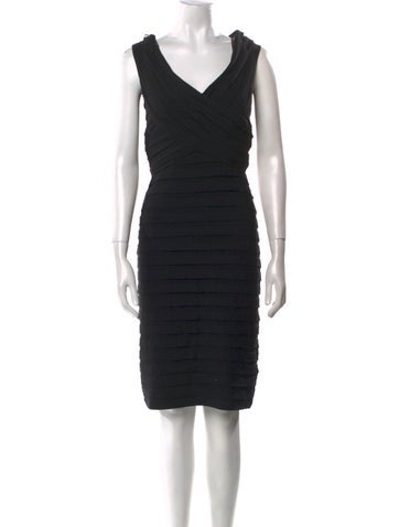 Tadashi Shoji Dresses V-Neck Knee-Length Dress XS