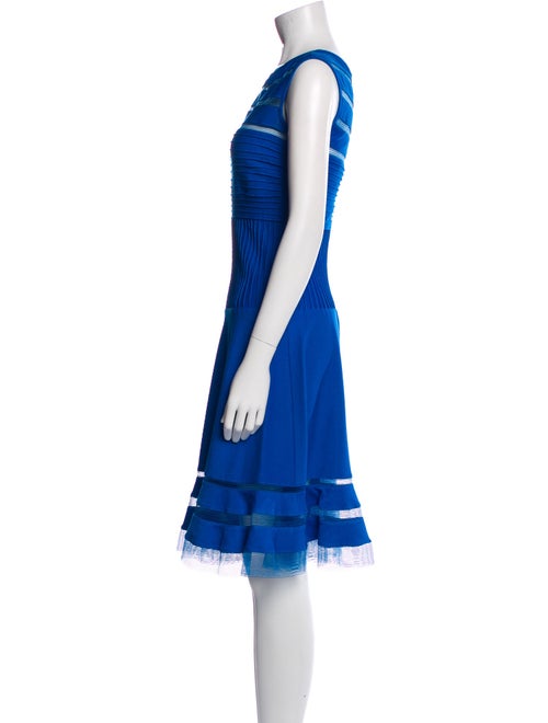 Tadashi Shoji Bateau Neckline Knee-Length Dress