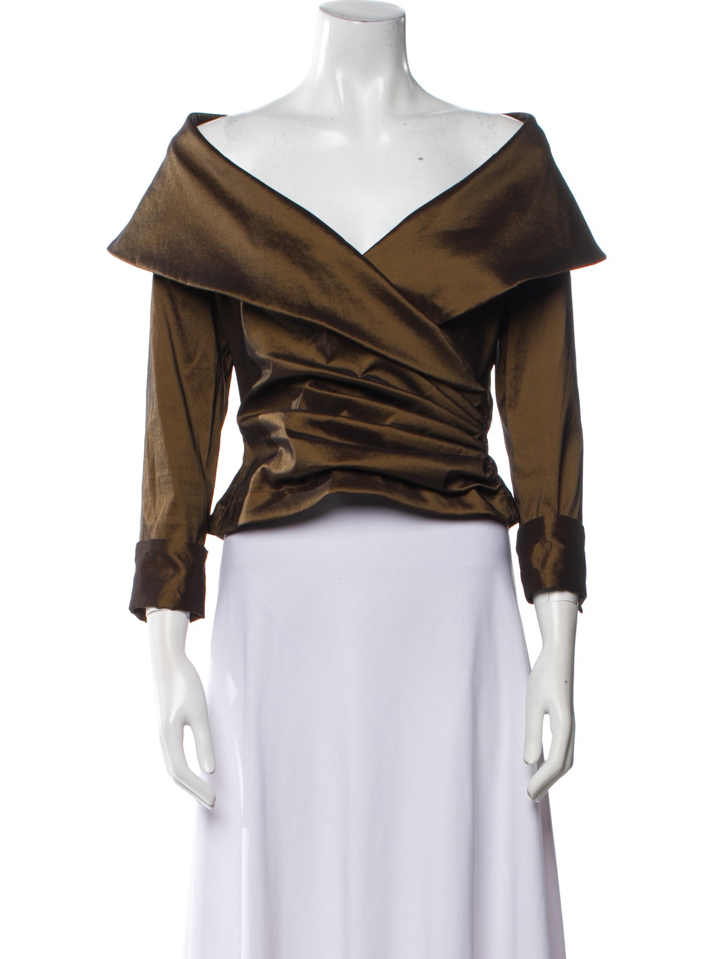 T by Tadashi V-Neck Three-Quarter Sleeve Crop Top