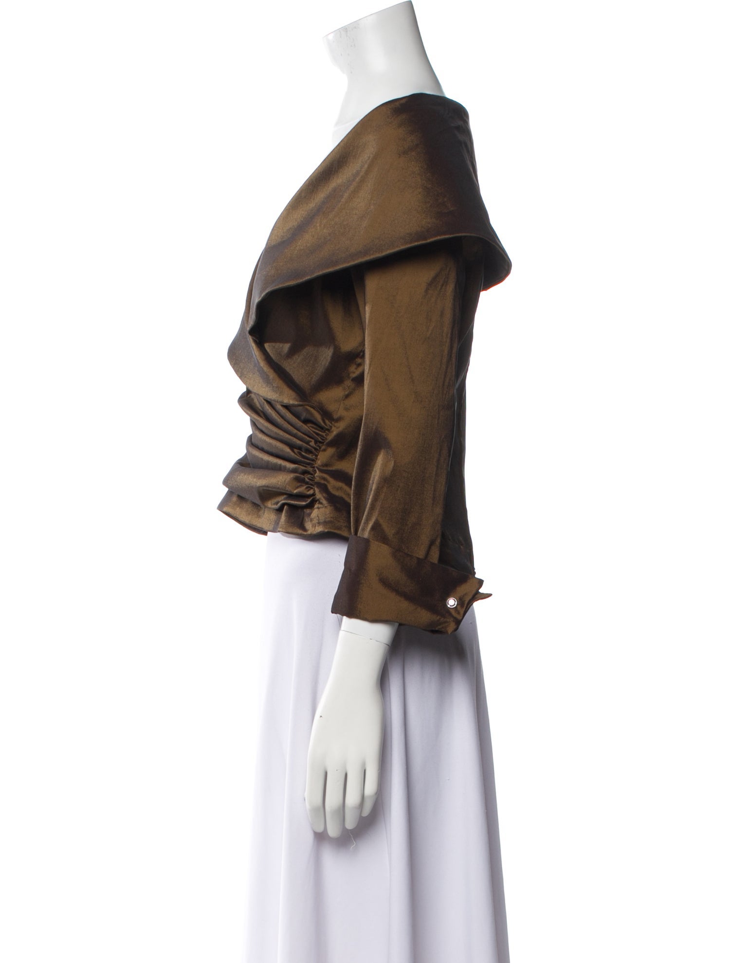 T by Tadashi V-Neck Three-Quarter Sleeve Crop Top