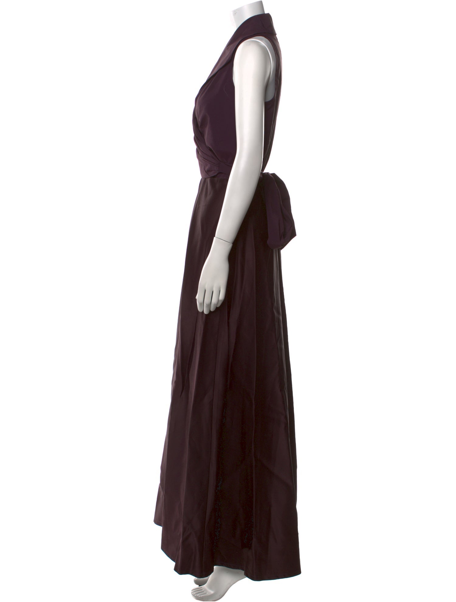 T by Tadashi Halterneck Long Dress