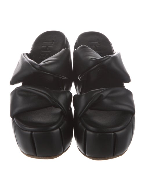 Themoirè Leather Slides