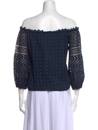 Temptation Positano Lace Pattern Off-The-Shoulder Crop Top