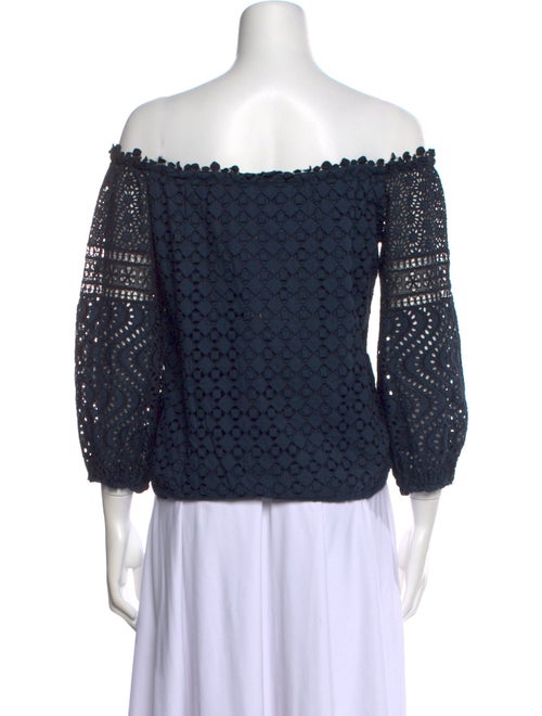 Temptation Positano Lace Pattern Off-The-Shoulder Crop Top