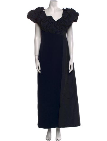 Teri Jon Dresses Scoop Neck Long Dress M