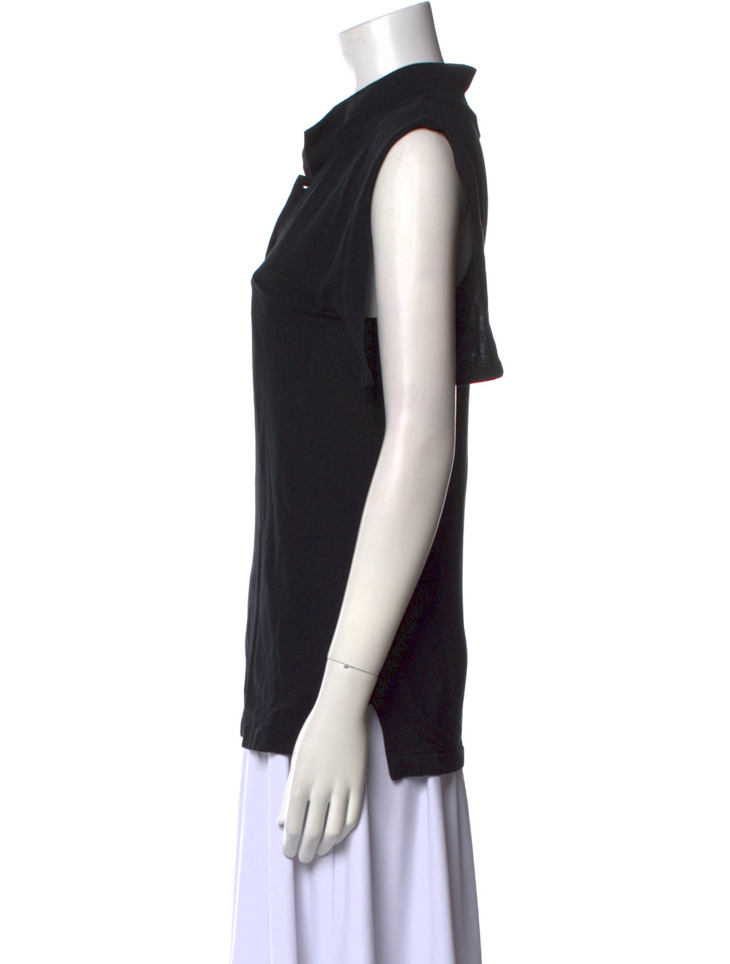 Toga Archives V-Neck Sleeveless Top
