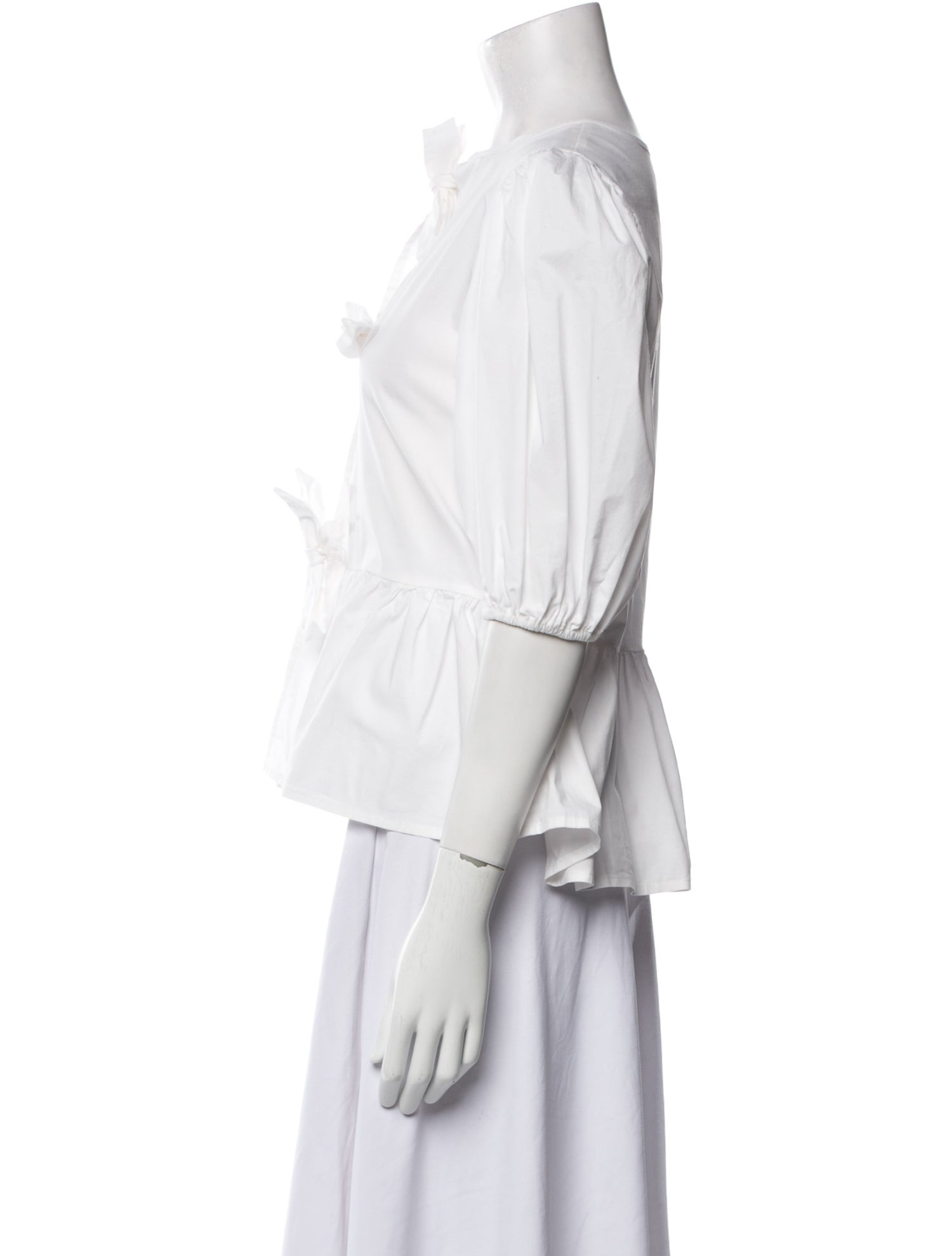 THE LULO PROJECT V-Neck Three-Quarter Sleeve Button-Up Top