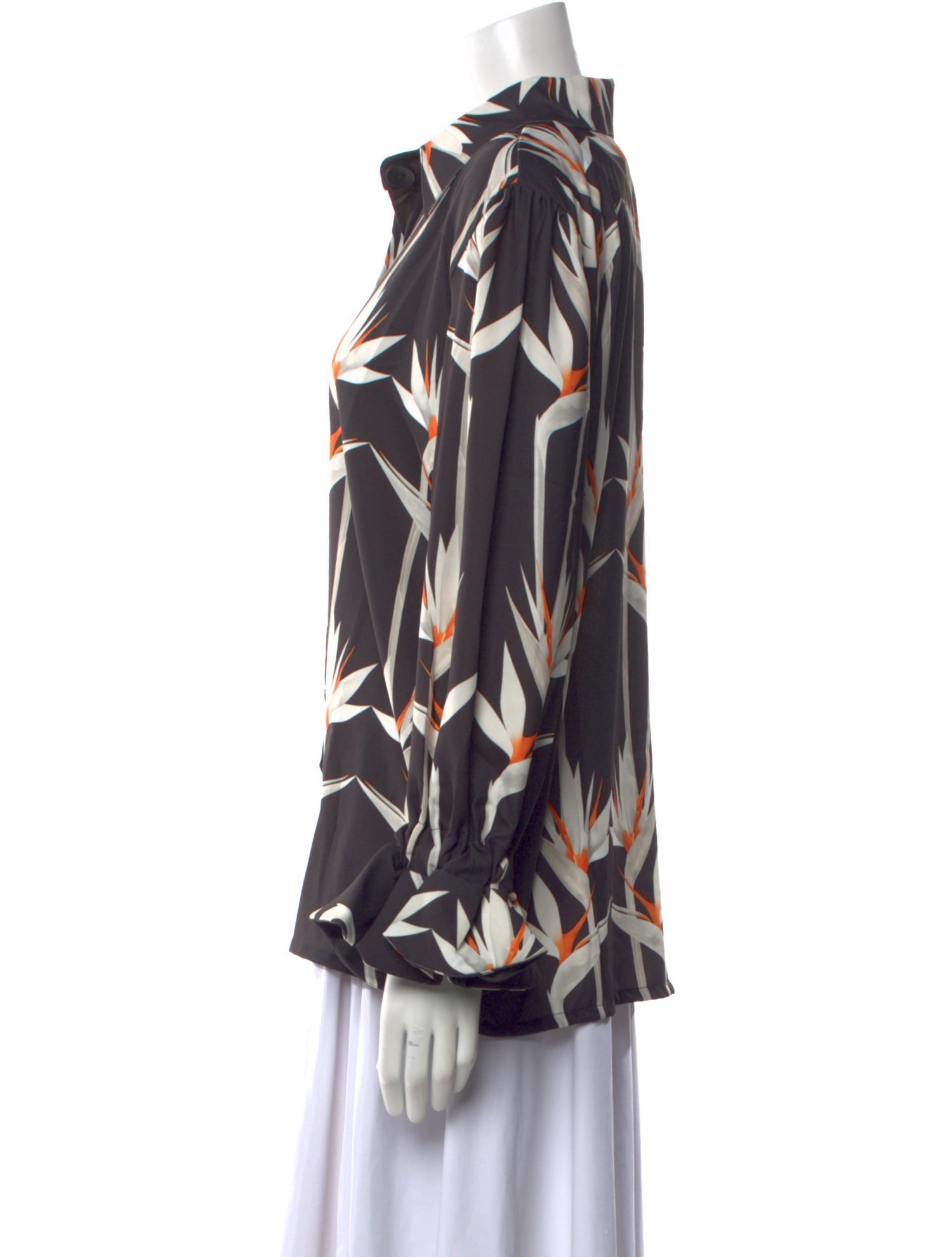 THE LULO PROJECT Printed Long Sleeve Button-Up Top w/ Tags