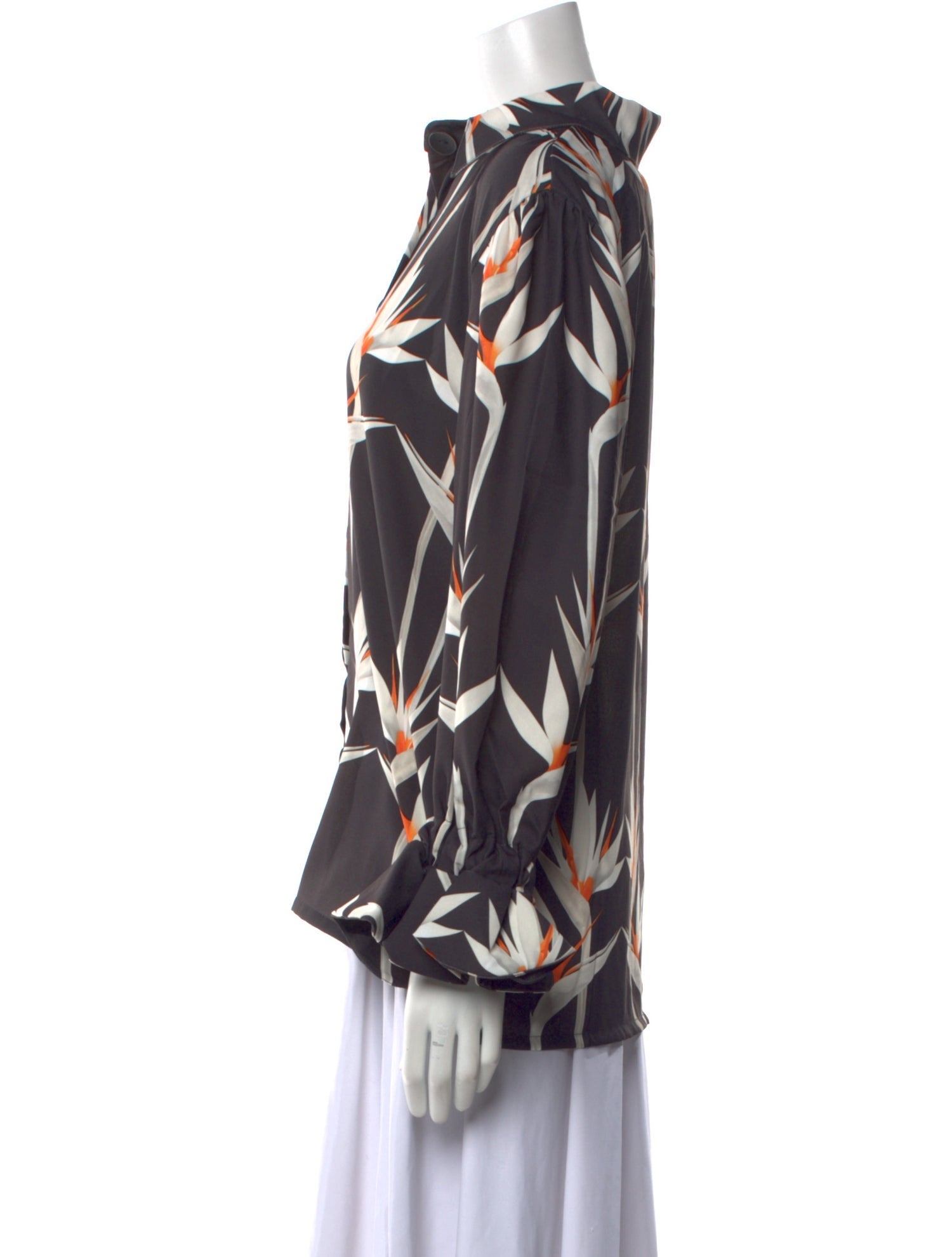 THE LULO PROJECT Printed Long Sleeve Button-Up Top w/ Tags