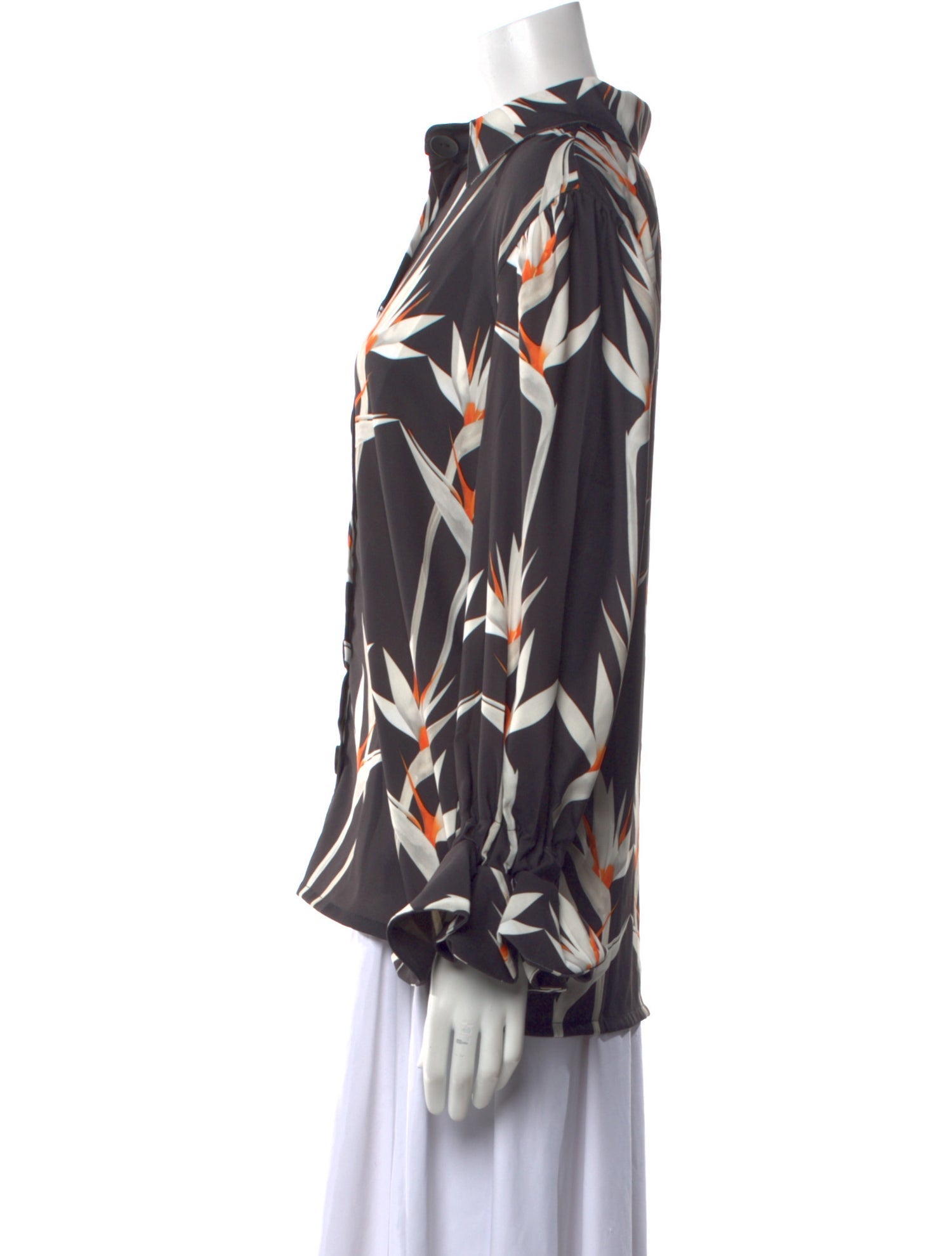 THE LULO PROJECT Printed Long Sleeve Button-Up Top w/ Tags