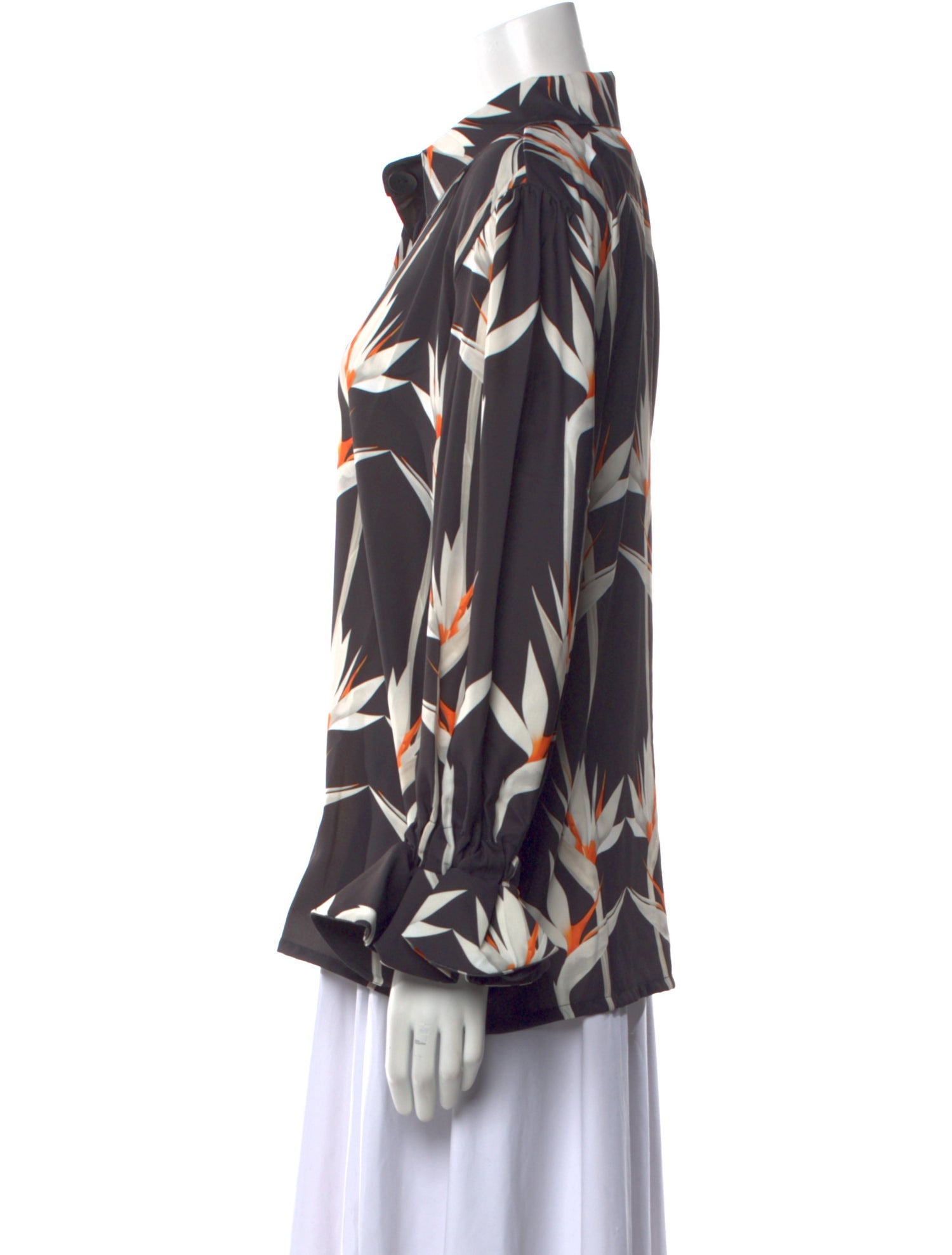 THE LULO PROJECT Printed Long Sleeve Button-Up Top w/ Tags