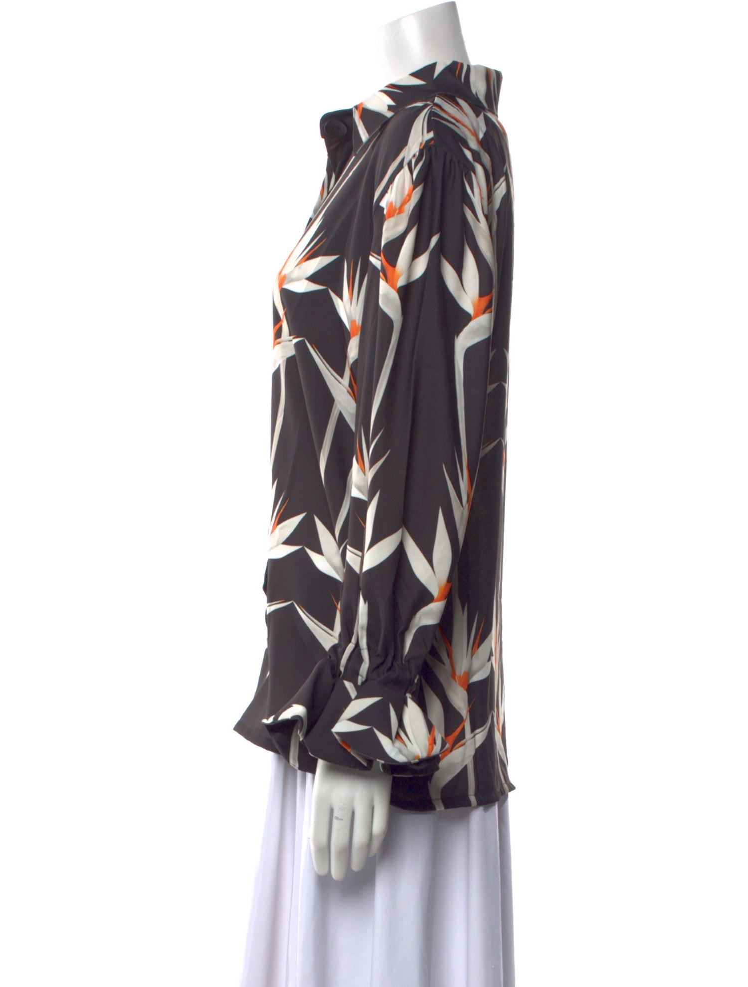 THE LULO PROJECT Printed Long Sleeve Button-Up Top w/ Tags