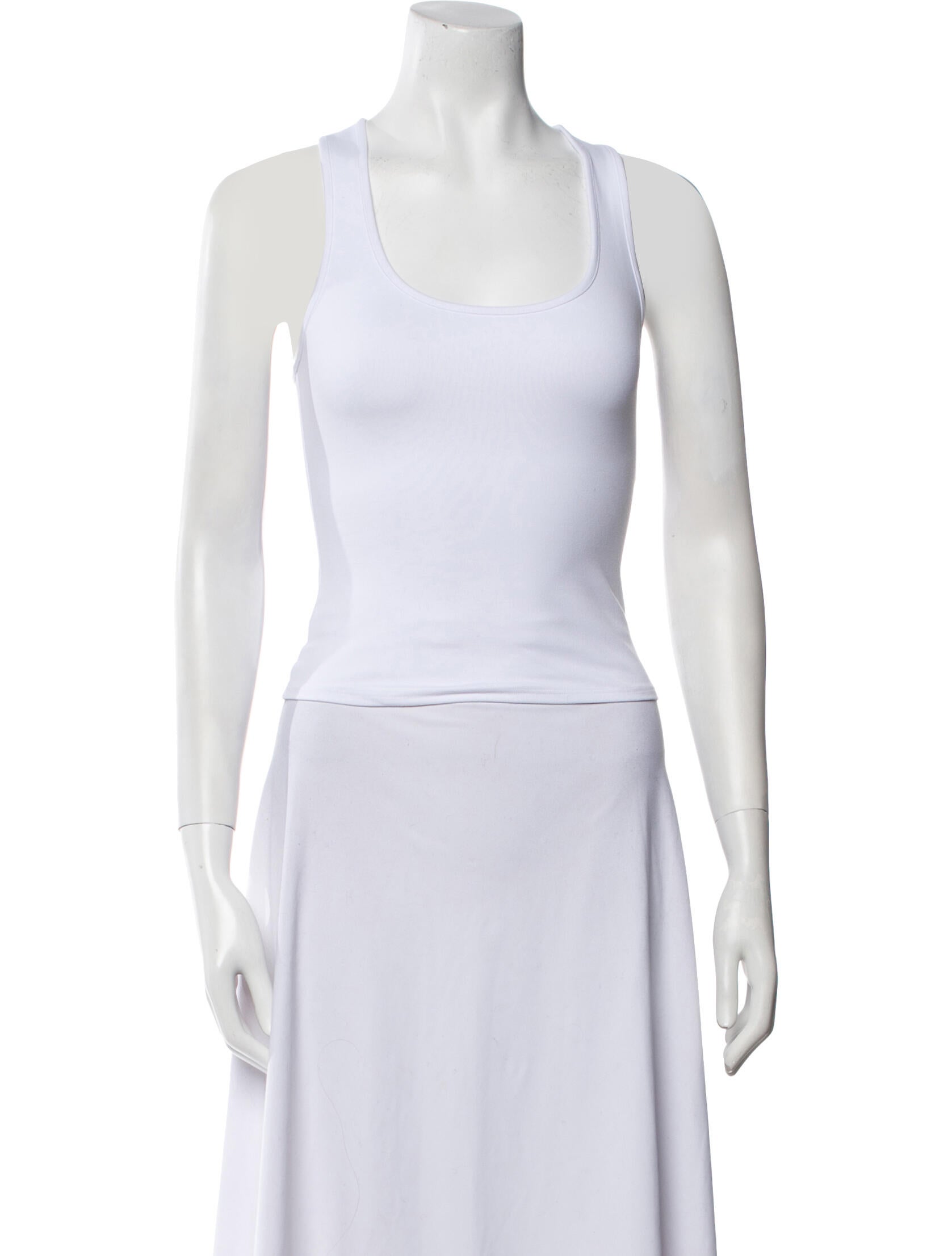 Tank Air Scoop Neck Sleeveless Top