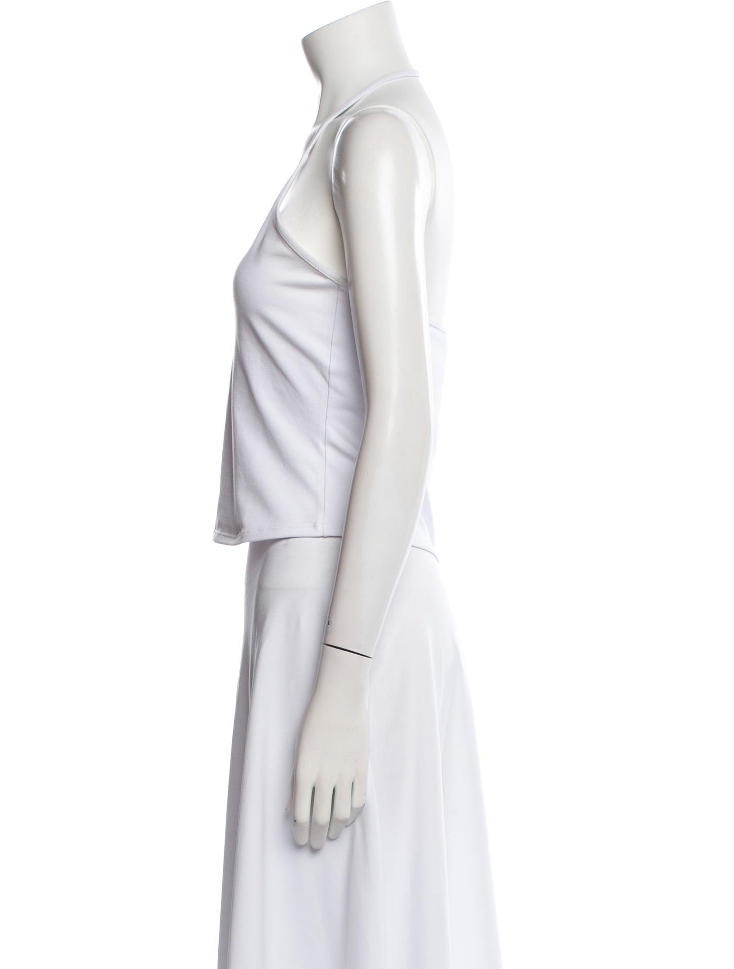 Tank Air Scoop Neck Sleeveless Top