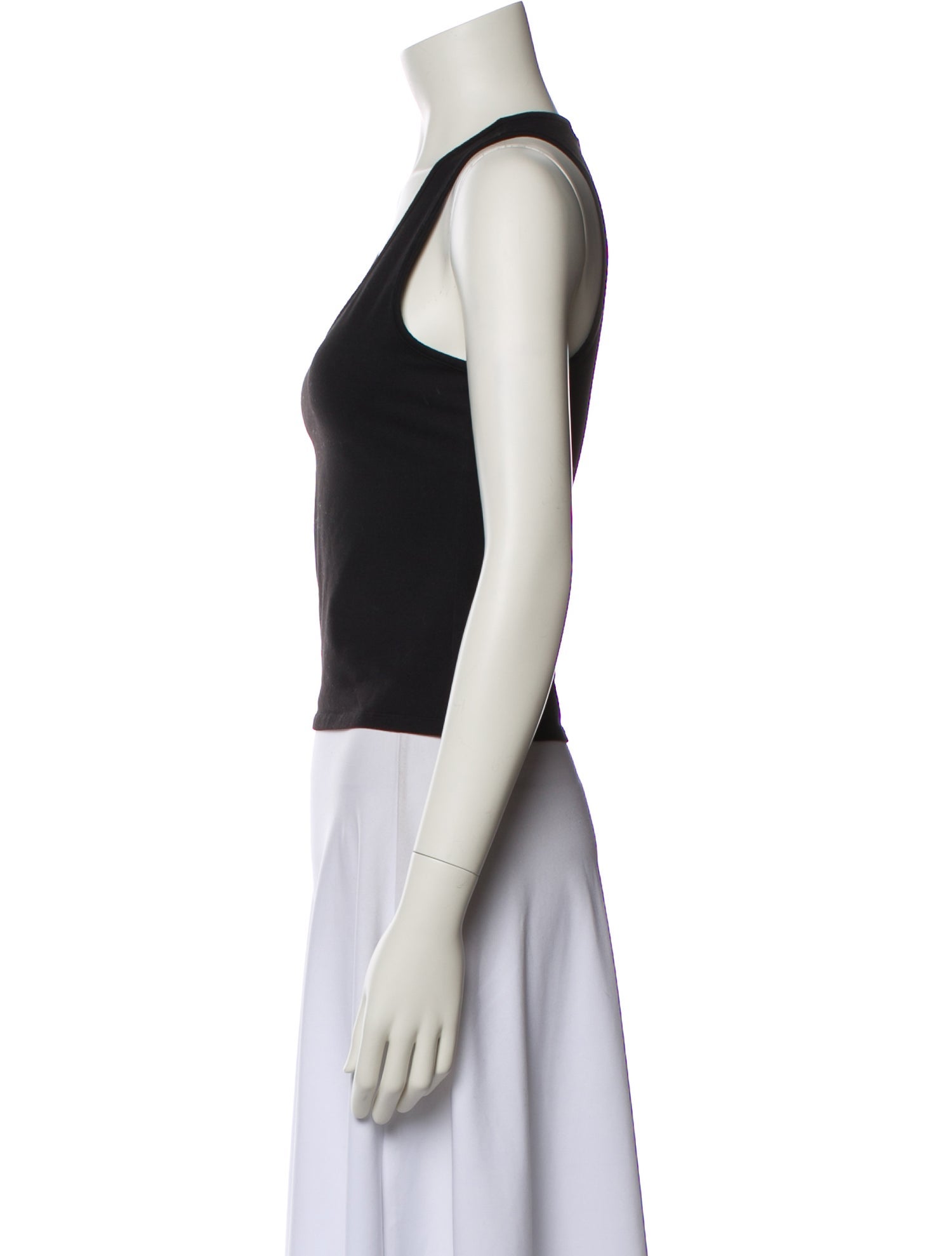 Tank Air Scoop Neck Sleeveless Top