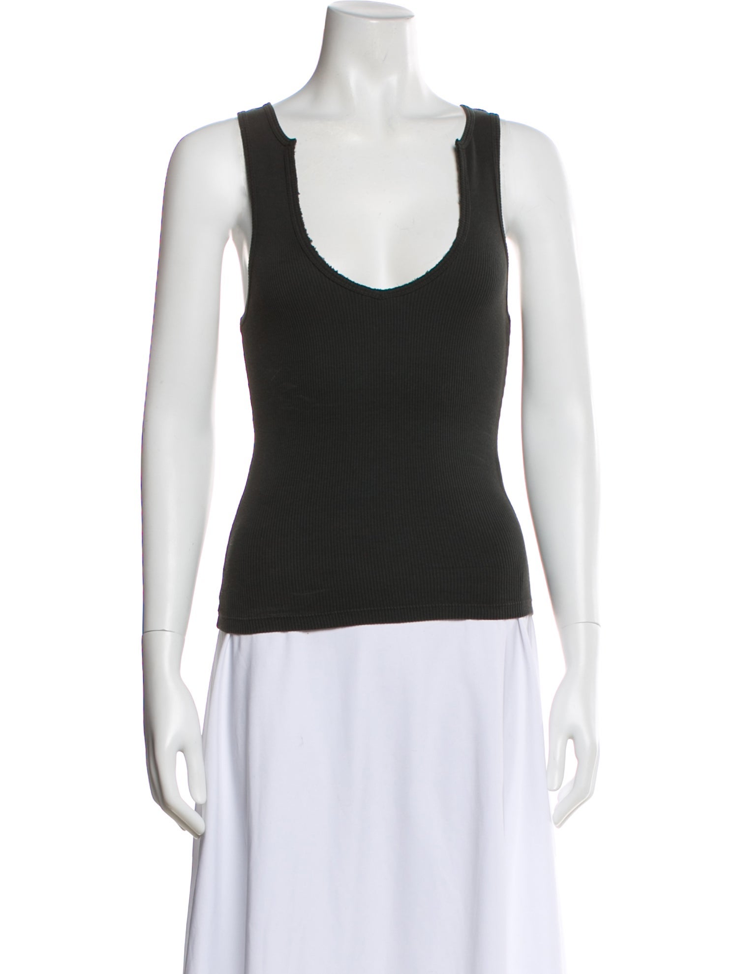 Tank Air Scoop Neck Sleeveless Top