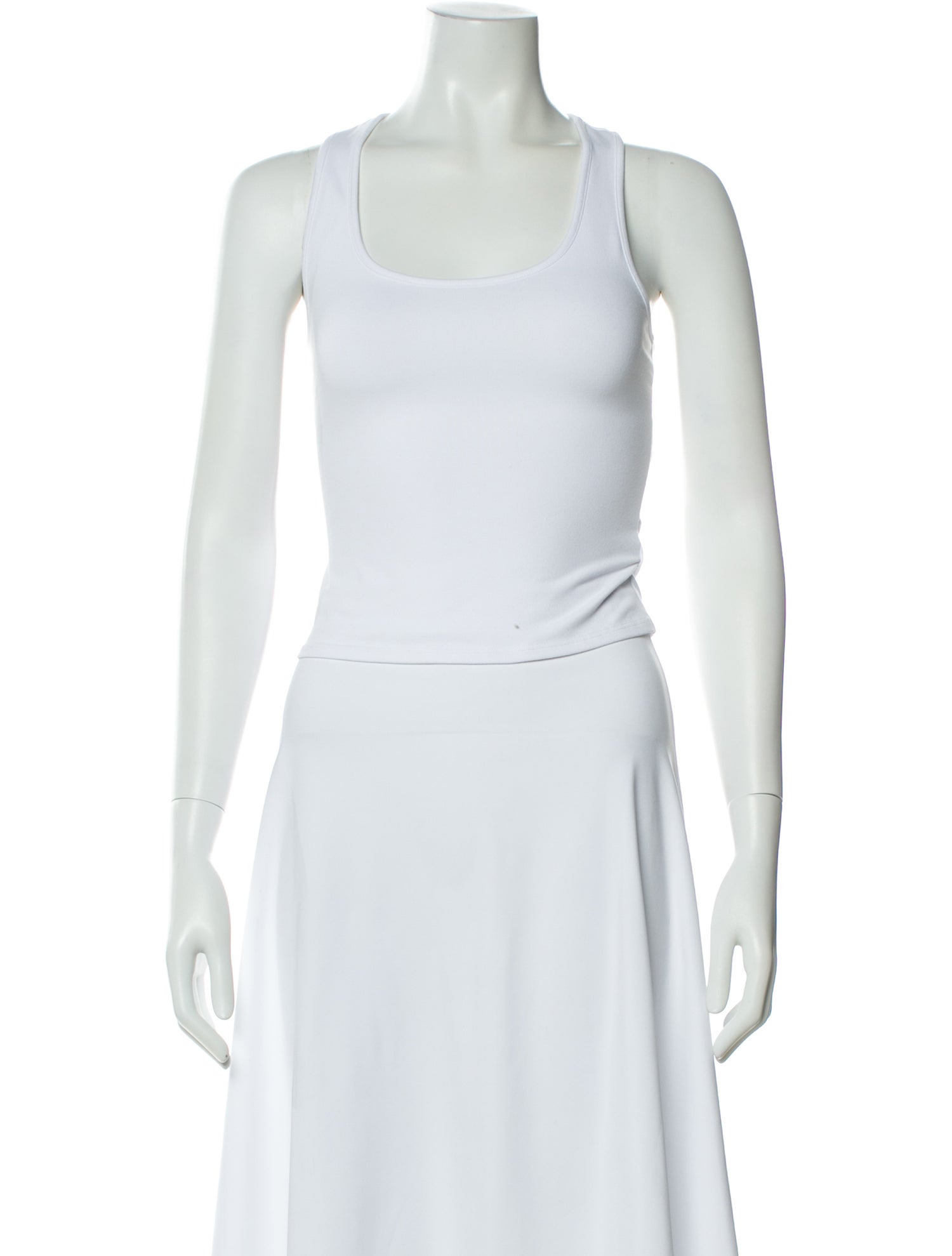 Tank Air Scoop Neck Sleeveless Top