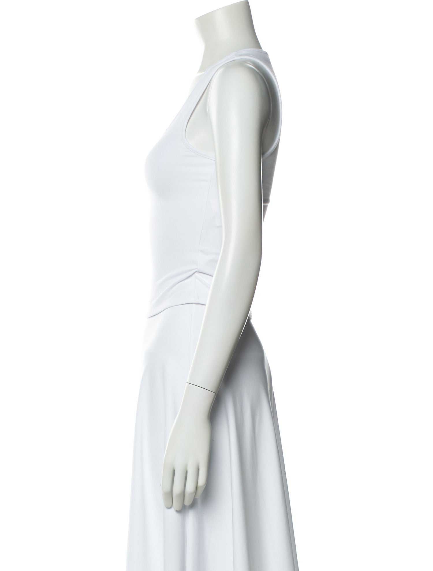 Tank Air Scoop Neck Sleeveless Top