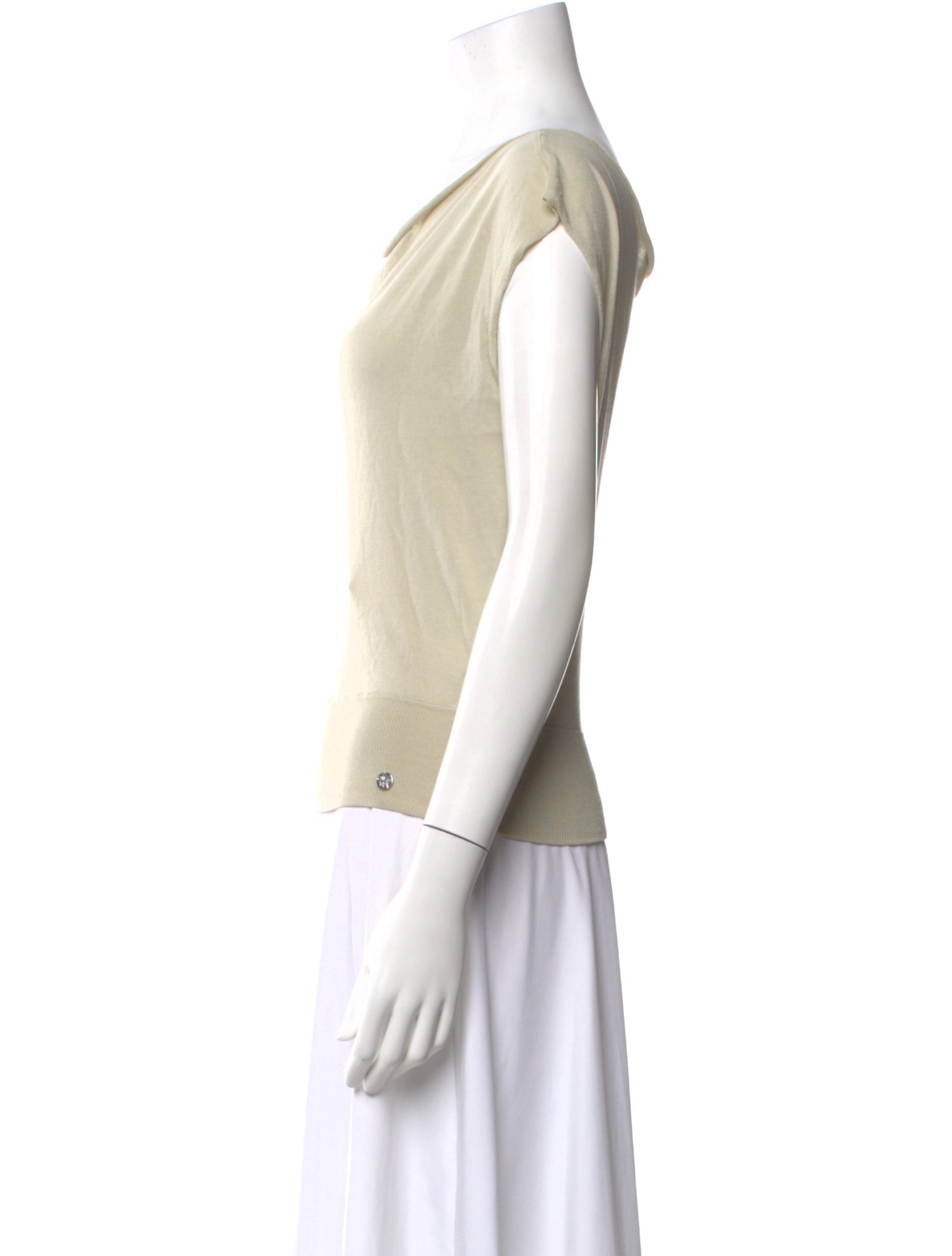 Tank Air Scoop Neck Sleeveless Top