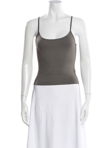 Tank Air Scoop Neck Sleeveless Top