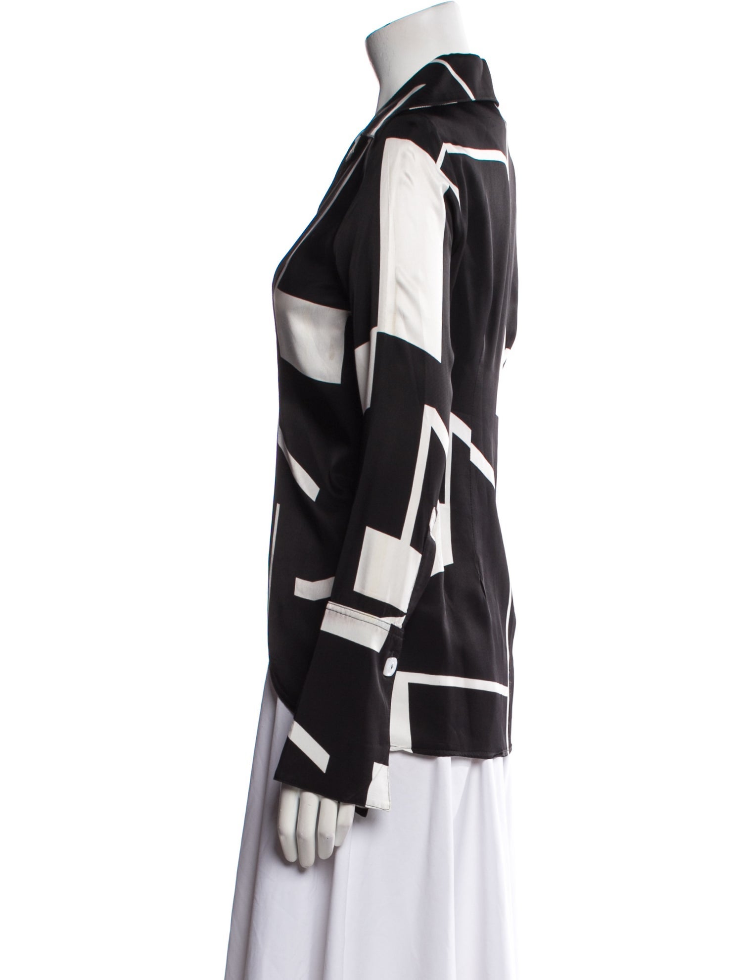 The Line by K Printed V-Neck Blouse