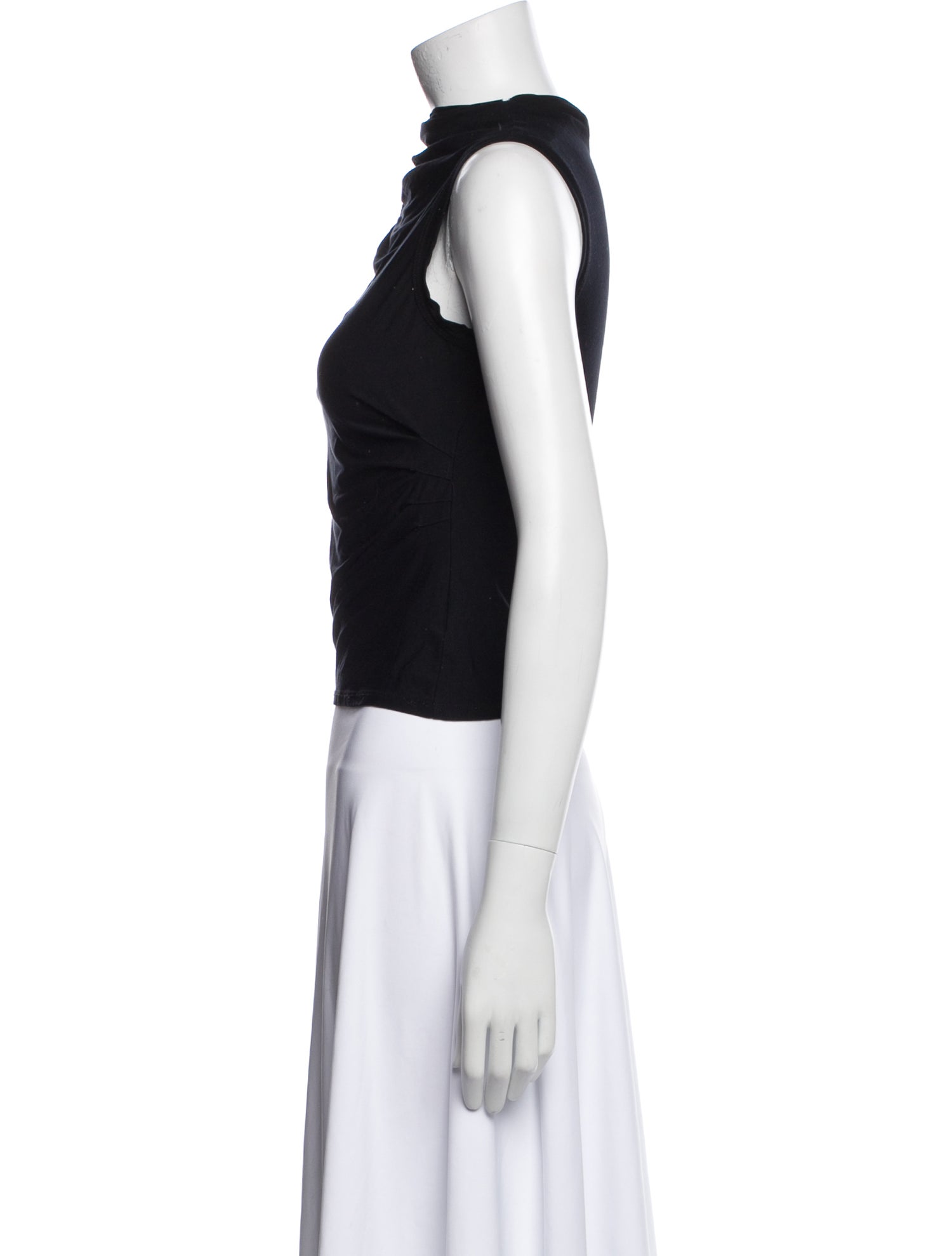 The Line by K Bateau Neckline Sleeveless Crop Top