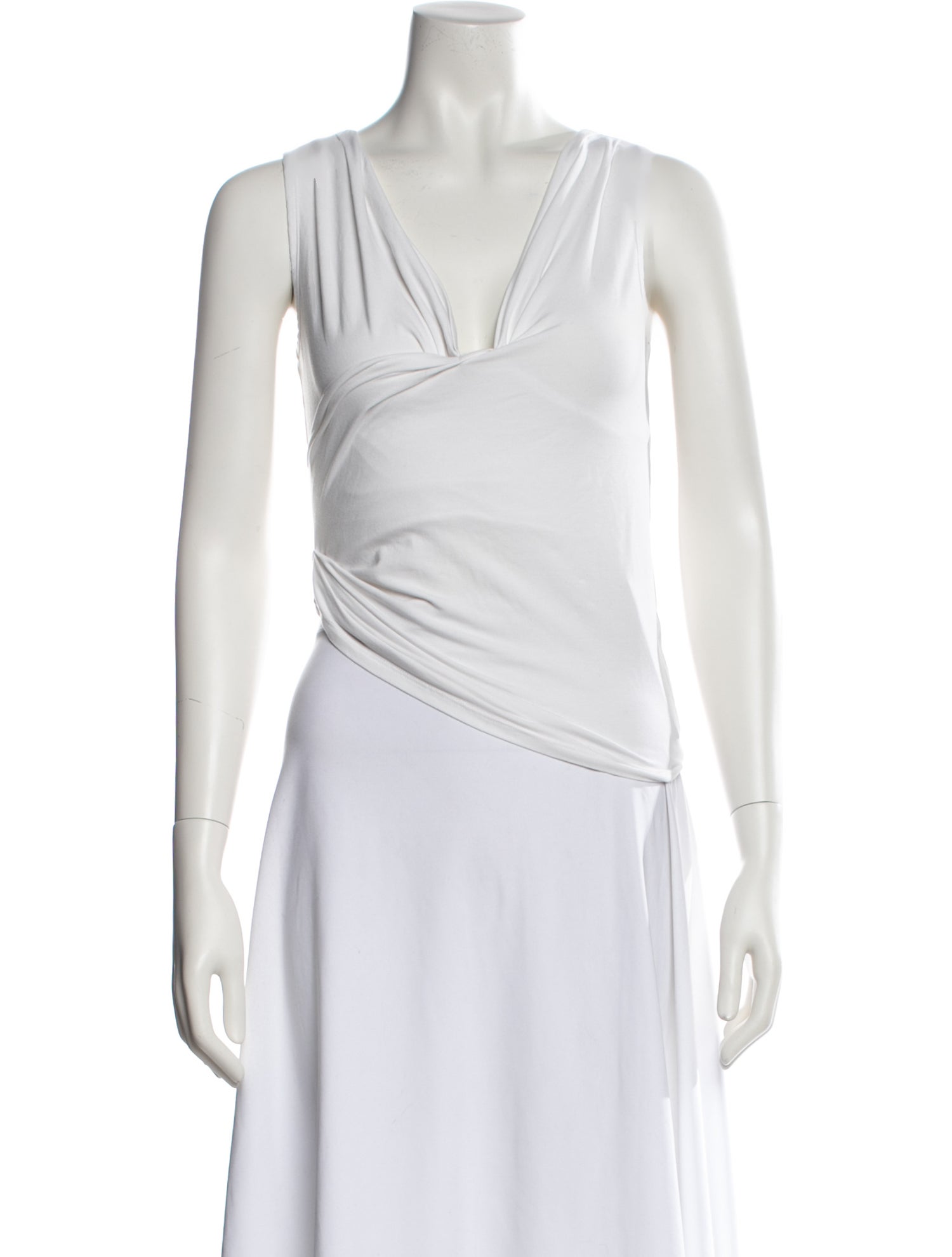 The Line by K V-Neck Sleeveless Crop Top